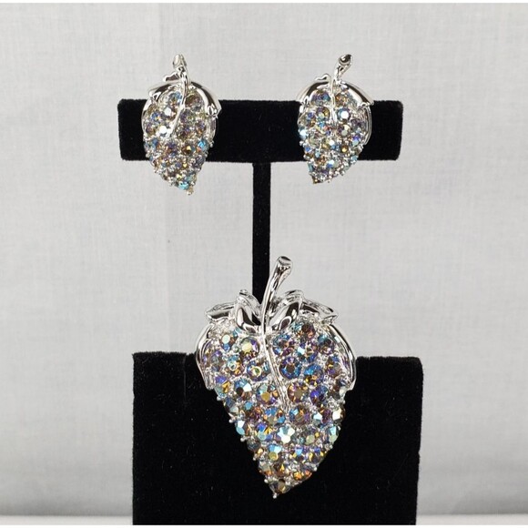 il_fullxfull.5829912723_jizh.jpg Vintage Blue AB Crystal Rhinestone Strawberry Brooch And Clip On Earring Set